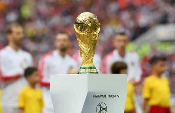 Giải bóng đá vô địch thế giới World cup mấy năm 1 lần ?